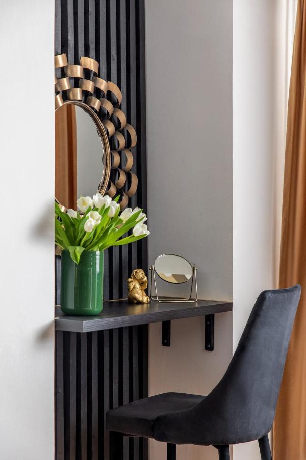 Bagheera'S Den Villa บูคาเรสต์ ภายนอก รูปภาพ